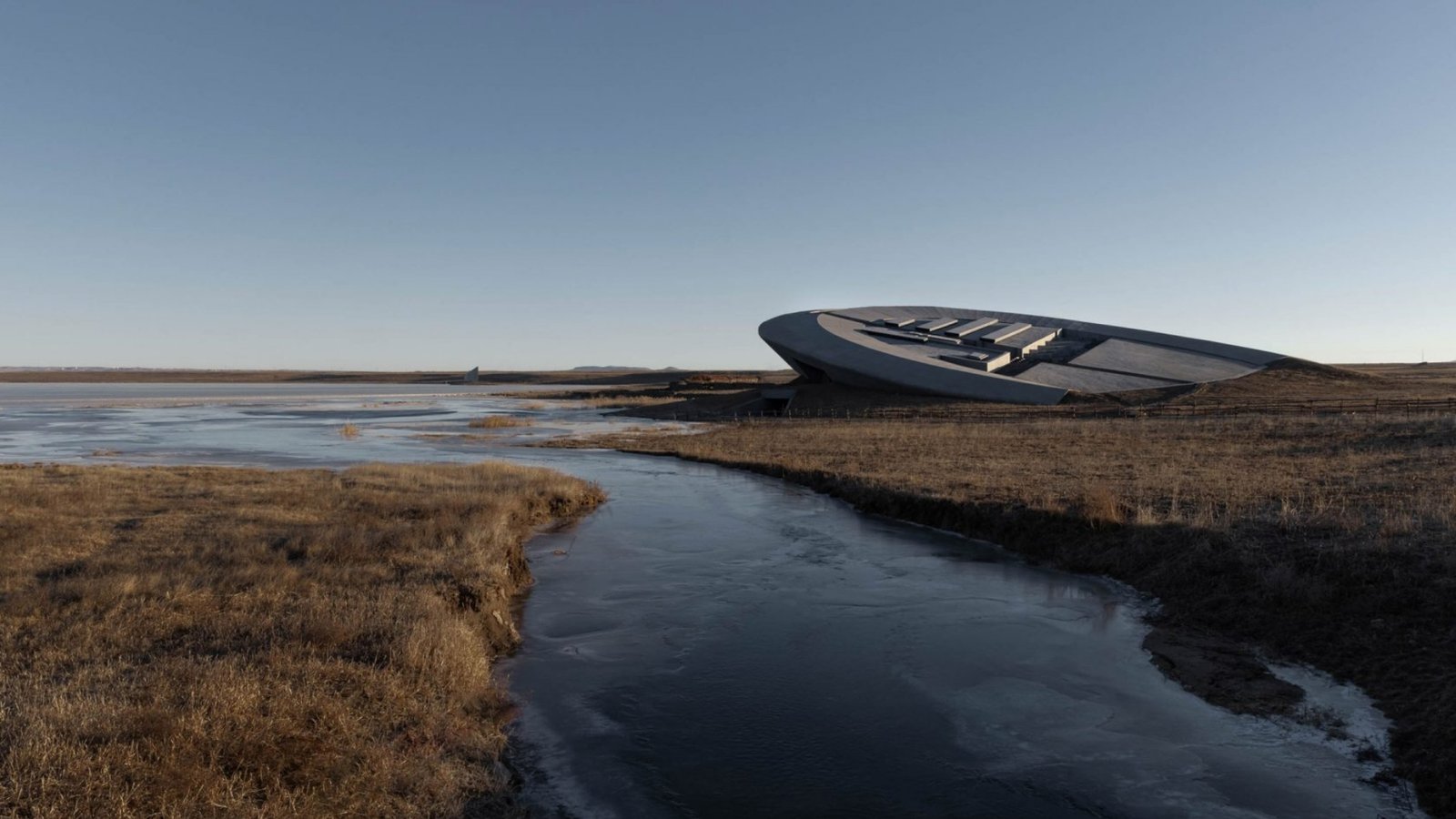 Prairie Ark Lands On The Inner Mongolian Steppe