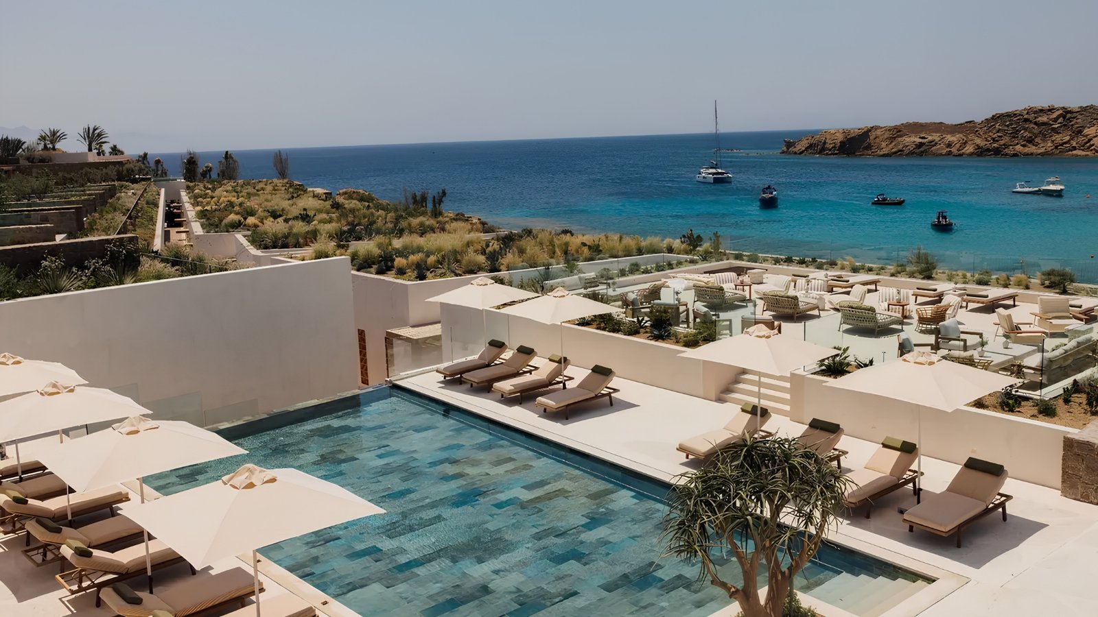 Fouquet’s Mykonos: A Parisian Institution Reimagined
